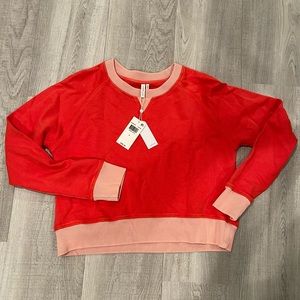 NWT COMUNE Aiya Colorblocked Cropped Sweatshirt. PERFECT CONDITION. SMALL